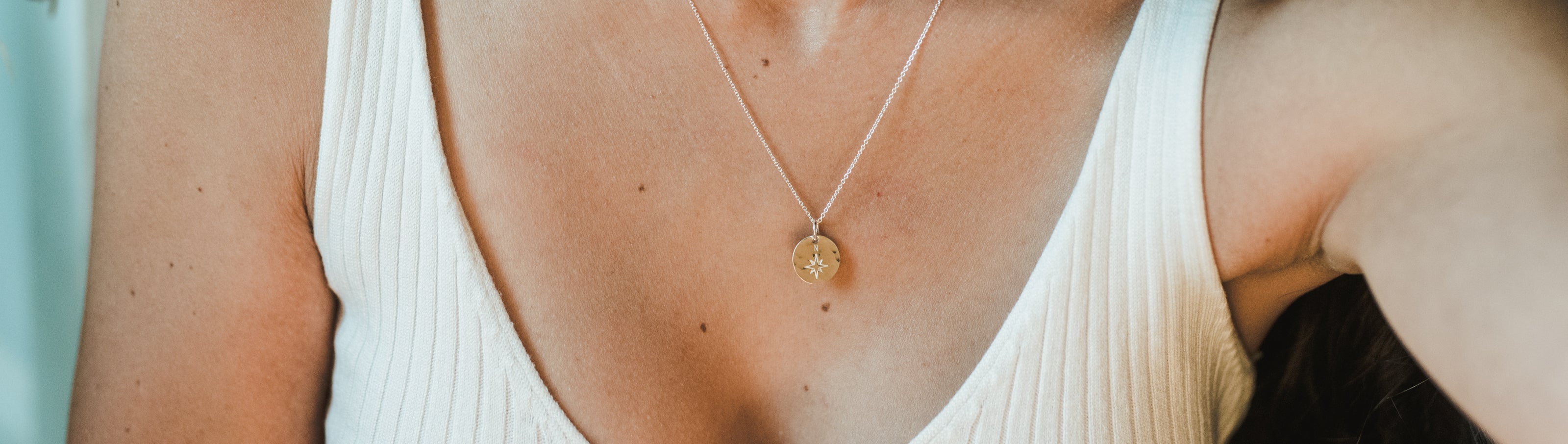 Wild and free necklace/ wanderlust necklace/ adventure necklace/ minimalist necklace/ nature popular lover