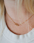 Sisters links necklace gold